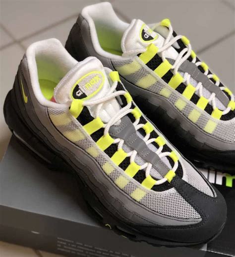 air max 95 neon 2020.